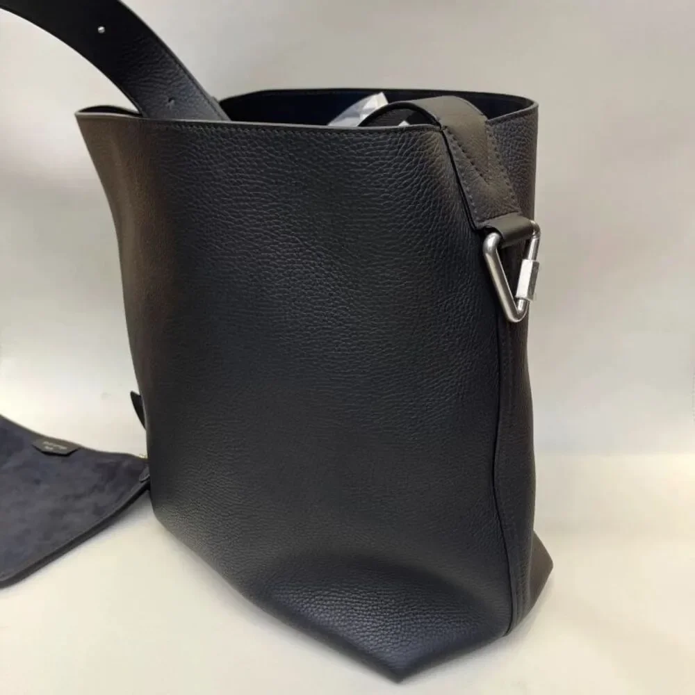 Louis Vuitton Women Pre-Loved Bag Very Good Condition